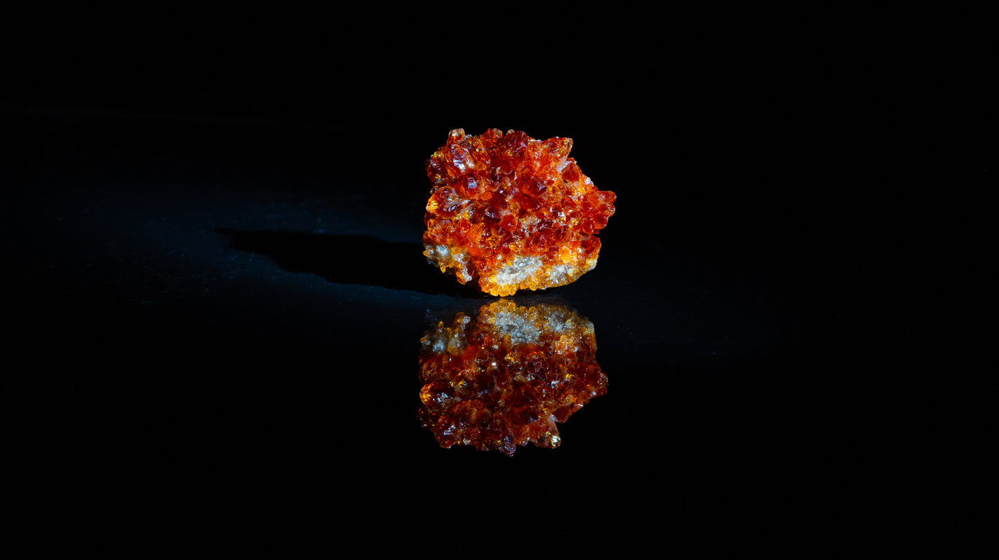 Citrine: Stone of Warmth and Creative Energy. Digital picture.